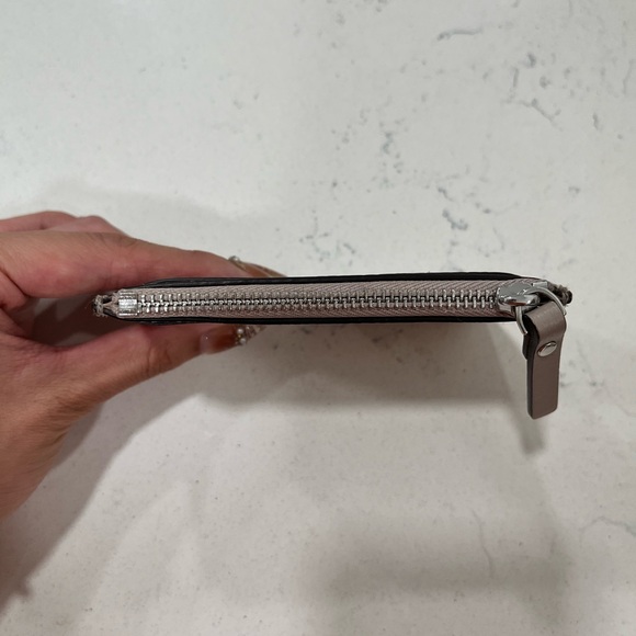 Kate Spade Card Holder - Picture 3 of 4